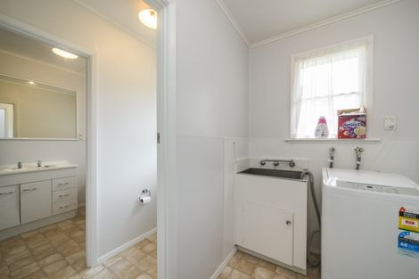 Photo of property in 87 College Street, Awapuni, Palmerston North, 4412