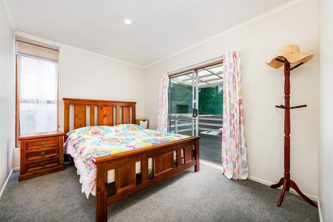 Photo of property in 1/22 Larnoch Road, Henderson, Auckland, 0610