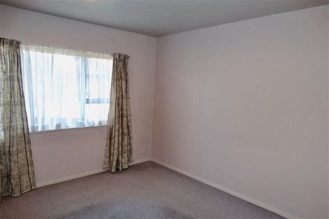 Photo of property in 3213 Great North Road, New Lynn, Auckland, 0600