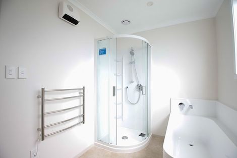 Photo of property in 1/27 Merton Street, Trentham, Upper Hutt, 5018