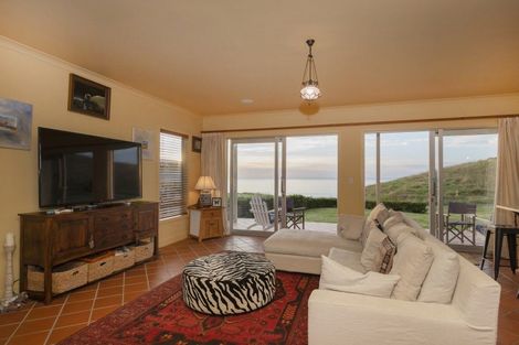 Photo of property in 599 Waihau Road, Tolaga Bay, 4073