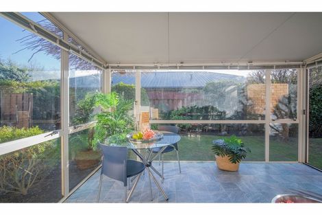 Photo of property in 15 Villa Grove, Ilam, Christchurch, 8041