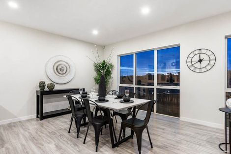 Photo of property in 8 Takurua Terrace, Orewa, 0931