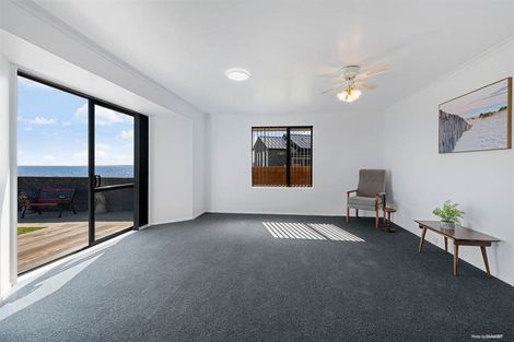 Photo of property in 30a Crispe Road, Clarks Beach, 2122