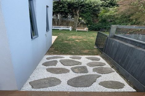 Photo of property in 6a Tallington Crescent, Torbay, Auckland, 0630