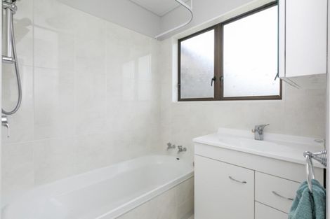 Photo of property in 70 Le Quesne Road, Bay View, Napier, 4104