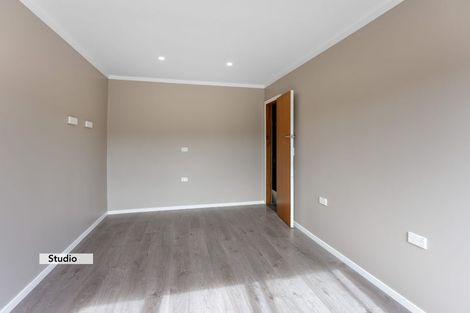 Photo of property in 21 Reeves Street, Waikanae Beach, Waikanae, 5036