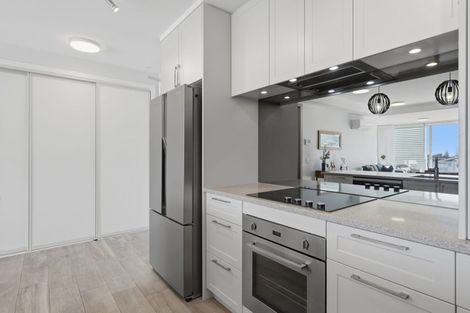 Photo of property in 156 Landmark Terrace, Orewa, 0931