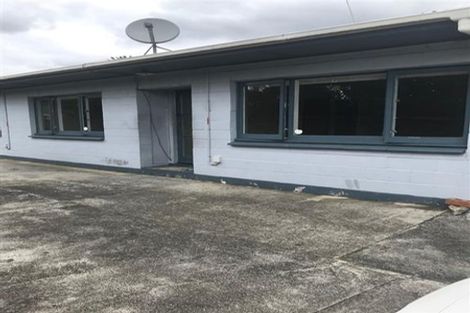 Photo of property in 2/23 Driver Road, Mangere East, Auckland, 2024