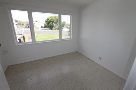 Photo of property in 40 Rosier Road, Glen Eden, Auckland, 0602