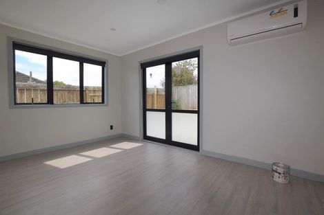 Photo of property in 1/112 View Road, Sunnyvale, Auckland, 0612