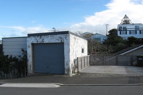 Photo of property in 98 Overtoun Terrace, Hataitai, Wellington, 6021