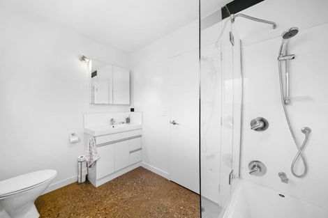 Photo of property in 8 Invincible Drive, Glenorchy, 9372