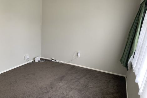 Photo of property in 6 Larsen Crescent, Tawa, Wellington, 5028