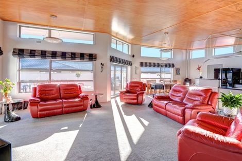 Photo of property in 22 Kura Place, Mosgiel, 9024