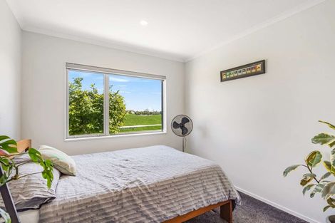 Photo of property in 9 Katipo Road, Takanini, 2112