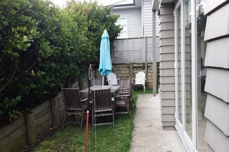 Photo of property in 2/78 Birkenhead Avenue, Birkenhead, Auckland, 0626