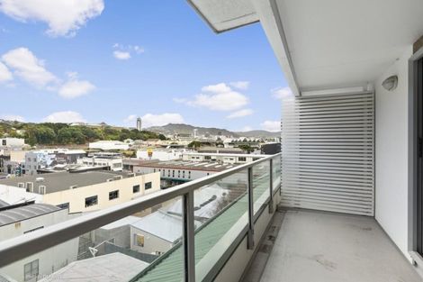 Photo of property in 28/8 Girton Terrace, Mount Cook, Wellington, 6021