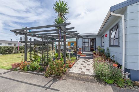 Photo of property in 29 Barling Street, Himatangi Beach, Foxton, 4891
