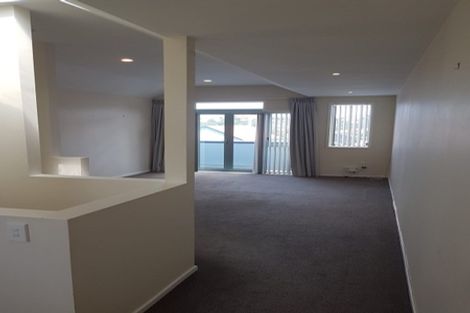 Photo of property in 11/93a Kelburn Parade, Kelburn, Wellington, 6012