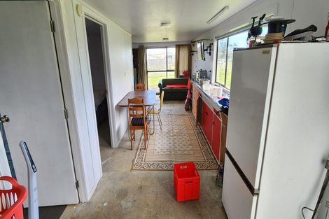 Photo of property in 1 Point Road, Mokau, 4376