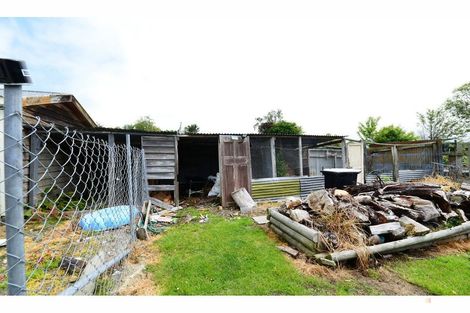 Photo of property in 66 Timaru Road, Waimate, 7924