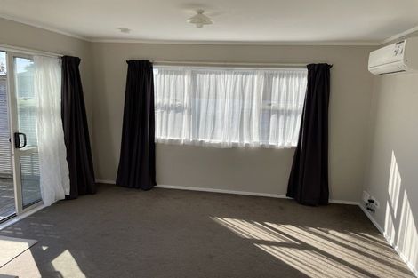 Photo of property in 96 Hutchinsons Road, Bucklands Beach, Auckland, 2014
