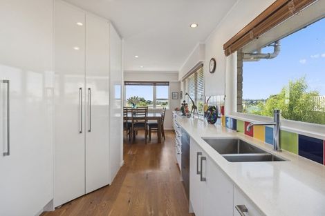 Photo of property in 767 East Coast Road, Northcross, Auckland, 0630