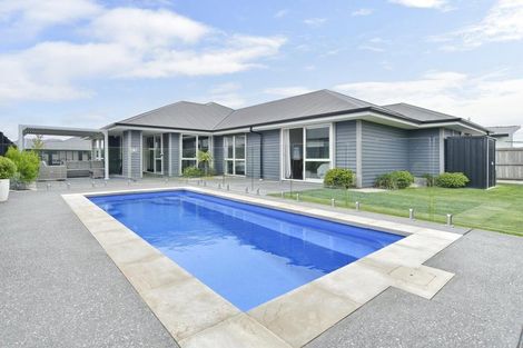 Photo of property in 56 Watkins Drive, Rangiora, 7400