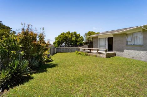 Photo of property in 11 Warkworth Grove, Bell Block, New Plymouth, 4312