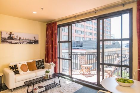 Photo of property in Atrium Towers, 6b/154 The Terrace, Wellington Central, Wellington, 6011