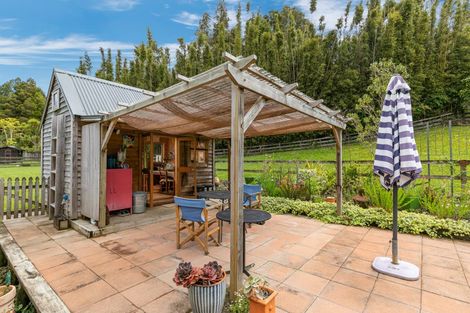 Photo of property in 278a Forest Hill Road, Waiatarua, Auckland, 0612