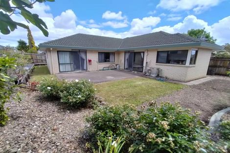 Photo of property in 13 Amylynn Place, East Tamaki, Auckland, 2016