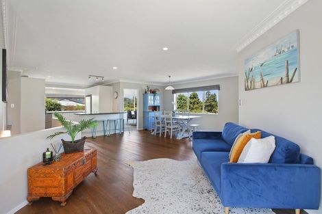 Photo of property in 27 Stella Drive, Clarks Beach, 2122