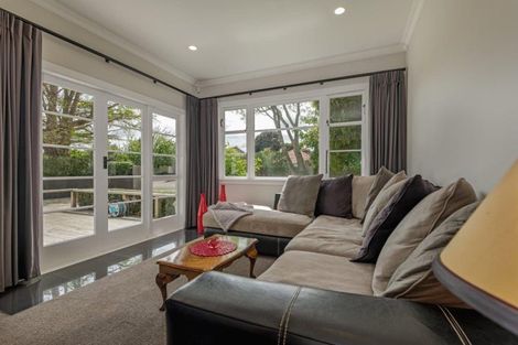 Photo of property in 8 Hughes Avenue, Hokowhitu, Palmerston North, 4410
