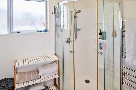 Photo of property in 18 Gordon Road, Plimmerton, Porirua, 5026