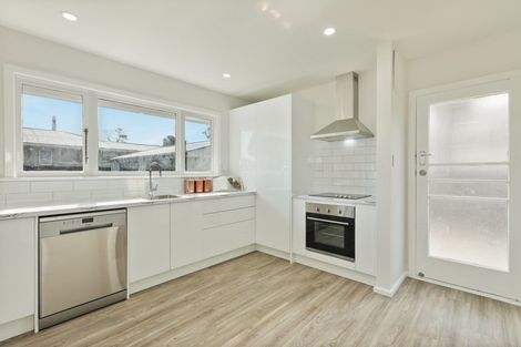 Photo of property in 117 Blighs Road, Strowan, Christchurch, 8052