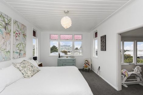 Photo of property in 55 Vivian Street, New Plymouth, 4310