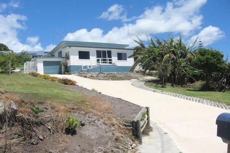 Photo of property in 51 Seaview Road, Cable Bay, 0420
