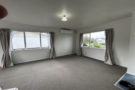 Photo of property in 1/15 Shifnal Drive, Randwick Park, Auckland, 2105