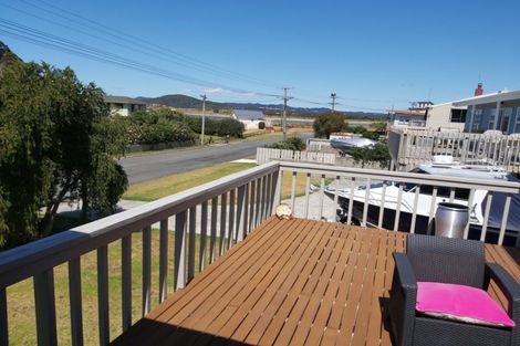Photo of property in 43 Te Maika Road, Ngunguru, Whangarei, 0173