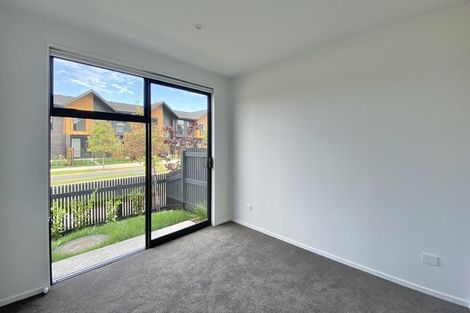 Photo of property in 93 Papatupu Way, Kumeu, 0810