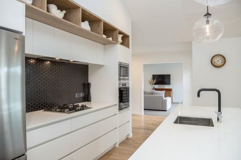 Photo of property in 85 Reading Street, Greytown, 5712