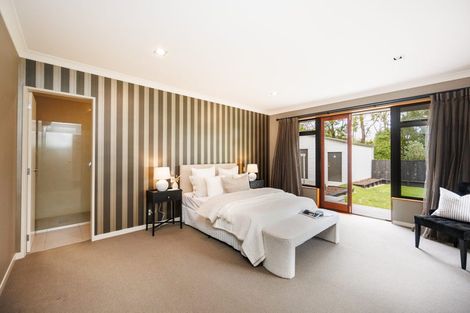 Photo of property in 7 Titirangi Drive, Fitzherbert, Palmerston North, 4471