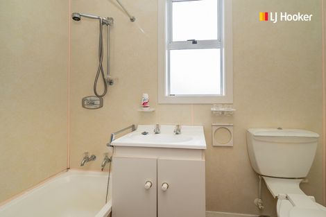 Photo of property in 182 Oxford Street, South Dunedin, Dunedin, 9012