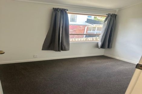 Photo of property in 29 Onewa Road, Northcote, Auckland, 0627