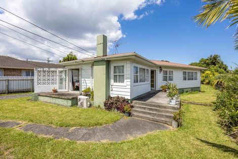 Photo of property in 2 Lansdown Avenue, Papatoetoe, Auckland, 2025
