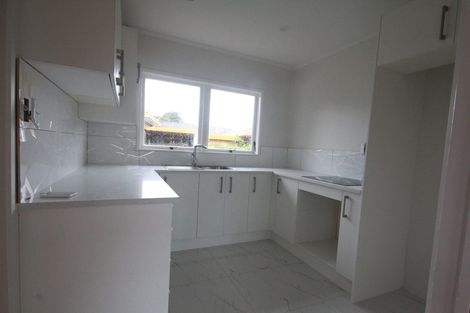 Photo of property in 2/18 Shakespeare Road, Milford, Auckland, 0620