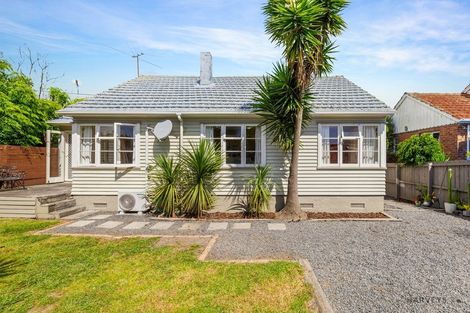 Photo of property in 76 Titirangi Road, New Lynn, Auckland, 0600