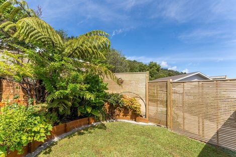 Photo of property in 91 Milton Terrace, Picton, 7220